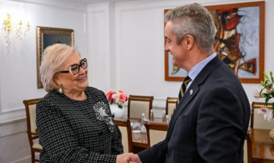 Shiroka-Pula takon ambasadorin britanik, flasin për sigurinë dhe bashkëpunimin ekonomik