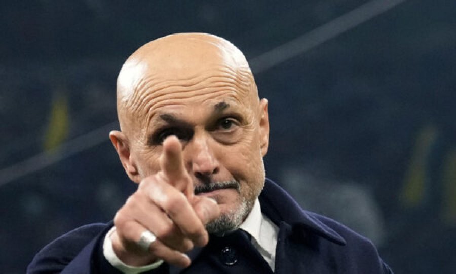 Juventusi njofton transferimin e sulmuesit nga Premierliga