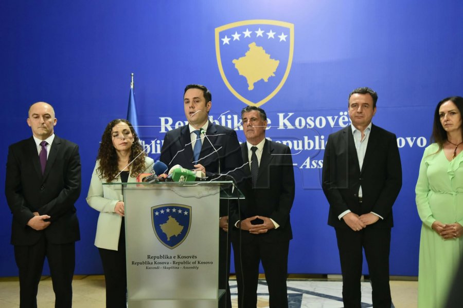 LVV-ja e LDK-ja pezullojnë bisedimet për presidentin