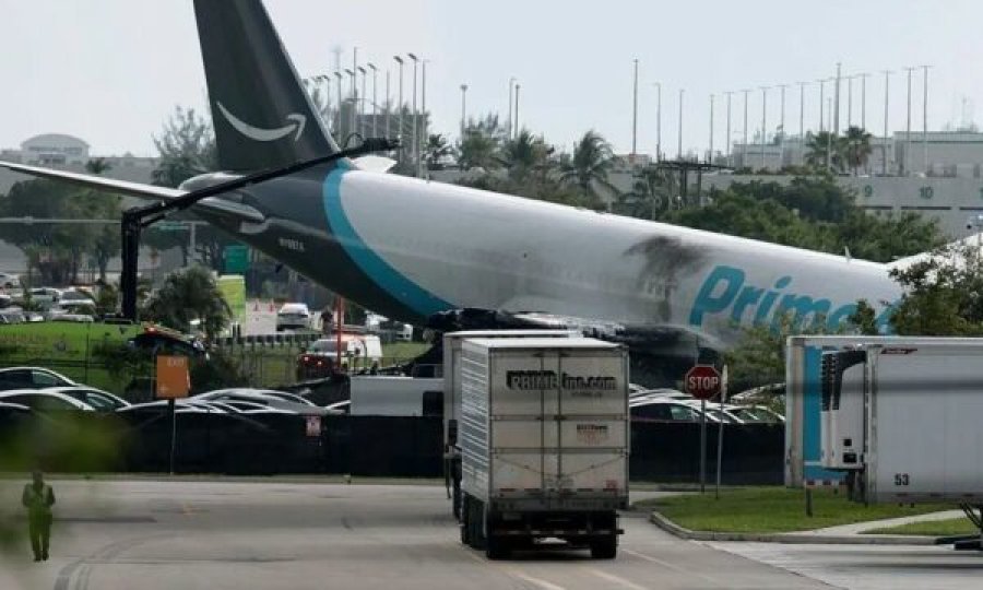 Avioni i mallrave të “Amazon Air” doli nga pista në Miami, pesë të vdekur dhe disa të plagosur rëndë