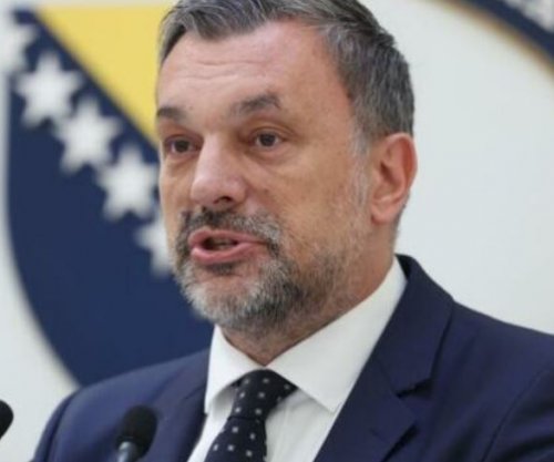 Konakoviqi dëbon nga Bosnja dy diplomatë serbë,u jep 48 orë të largohen
