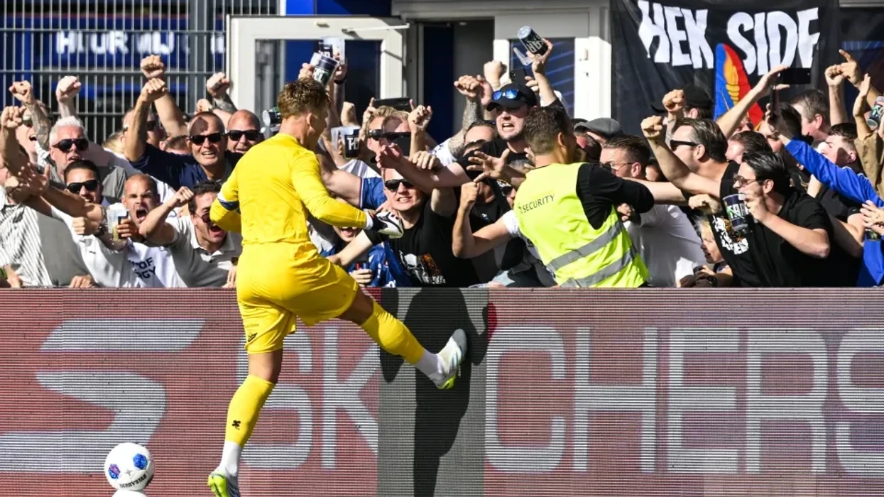 Ronald Koeman Jr shkruan histori, portieri holandez shënoi dy gola brenda një ndeshjeje në Eredivisie