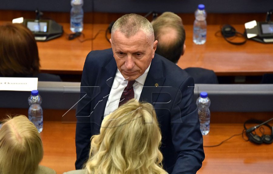 Kamberi: “Bota serbe” po materializohet në sytë e BE-së dhe mbarë botës