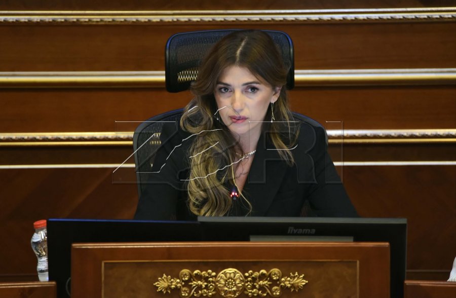 LIVE | Ndërpritet seanca, s’ka vota për nënkryetarët