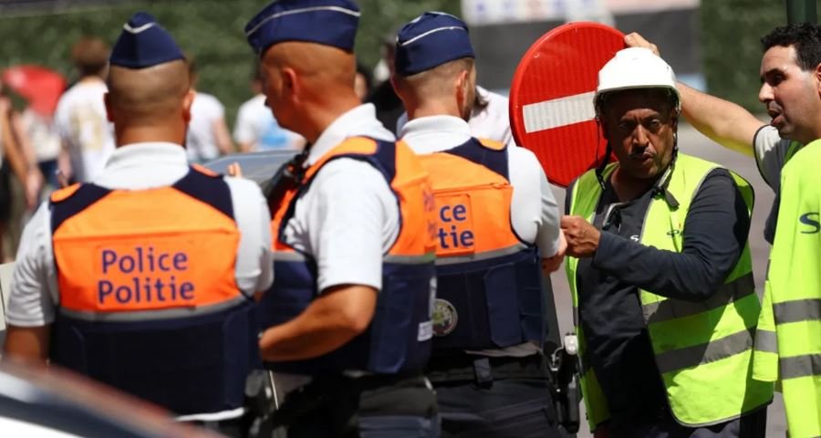 Përfshihet nga flakët një ndërtesë në Bruksel, vazhdojnë kërkimet për viktima të mundshme