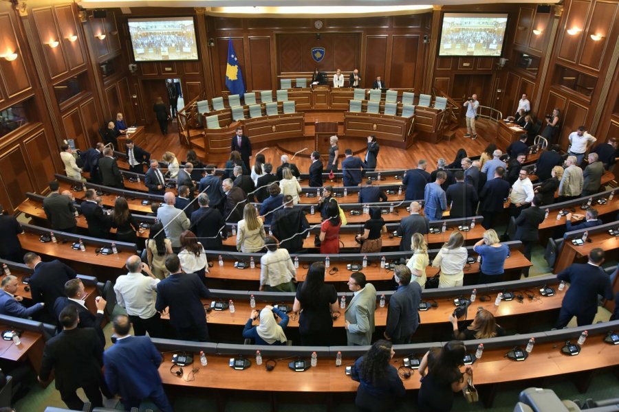 Kuvendi njofton për vazhdimin e seancës nesër