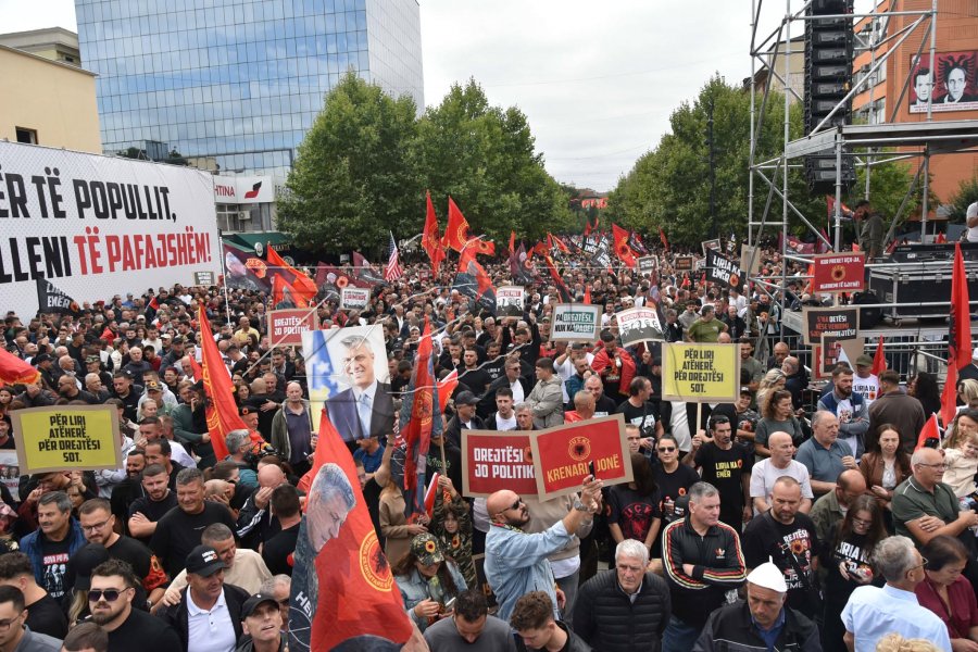 Nga “Marshi për Liri”, qytetarët kërkojnë lirimin e ish-krerëve të UÇK-së