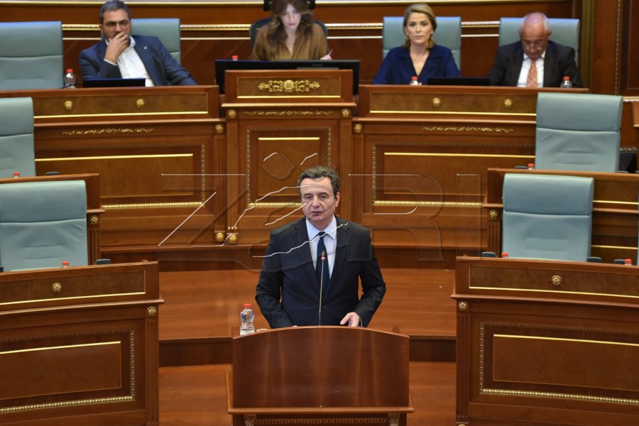 Kurti: Paga mesatare në sektorin publik do të kalojë në mbi një mijë euro