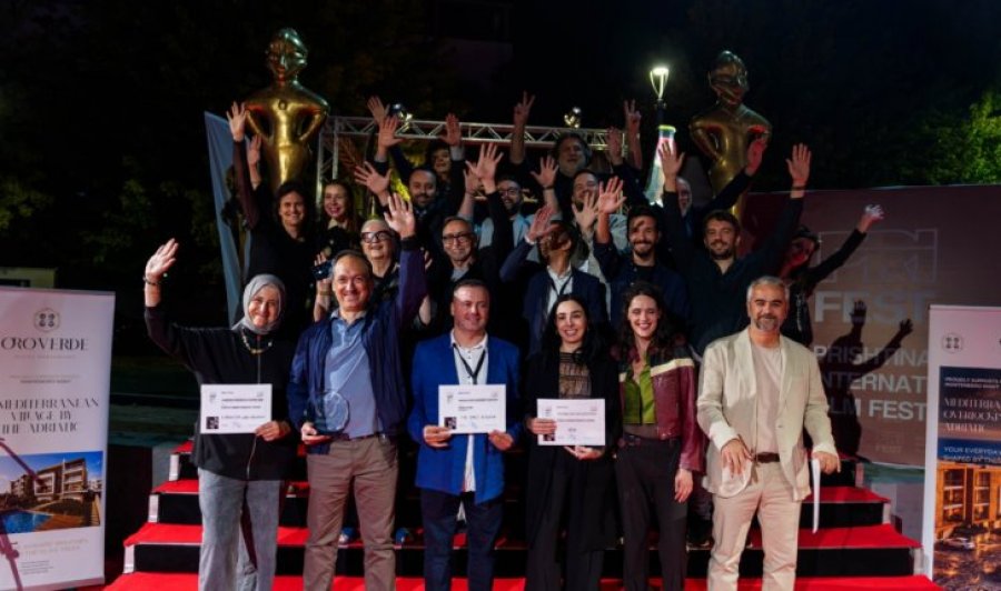“PriFest” ndan çmimet e “PriForum”, festivali vazhdon me programin filmik