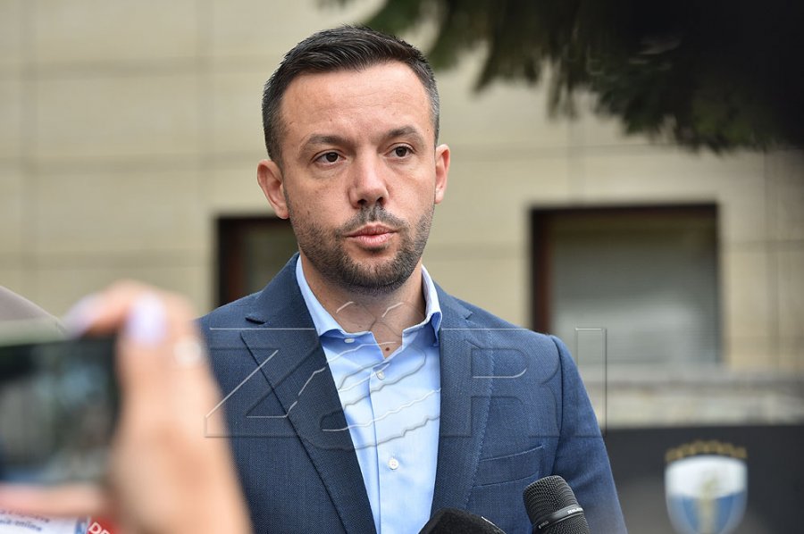 Tahiri: Do t’i sfidojmë të gjitha vendimet e qeverisë “Kurti”
