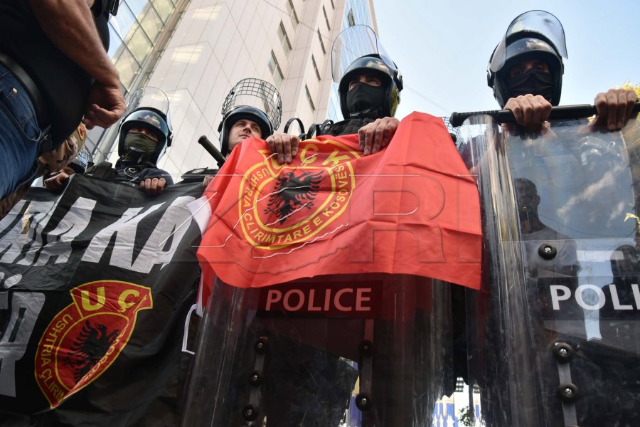 OVL UÇK-ja mblidhet pas aktgjykimit në Hagë, shqyrtohen protestat dhe format e reagimit