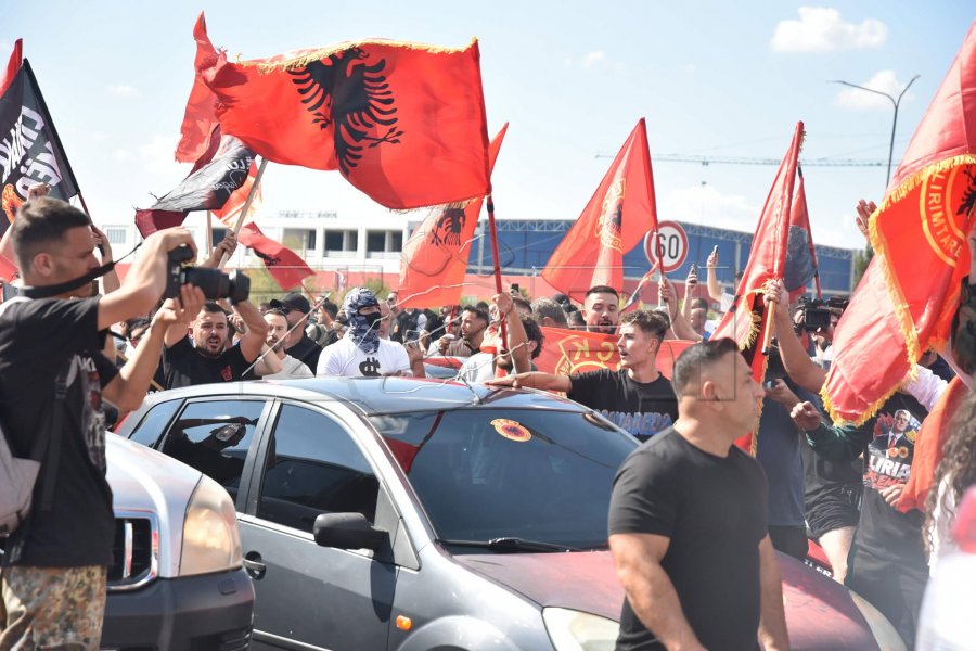 Protestuesit po planifikojnë të zhvendosen para Qeverisë
