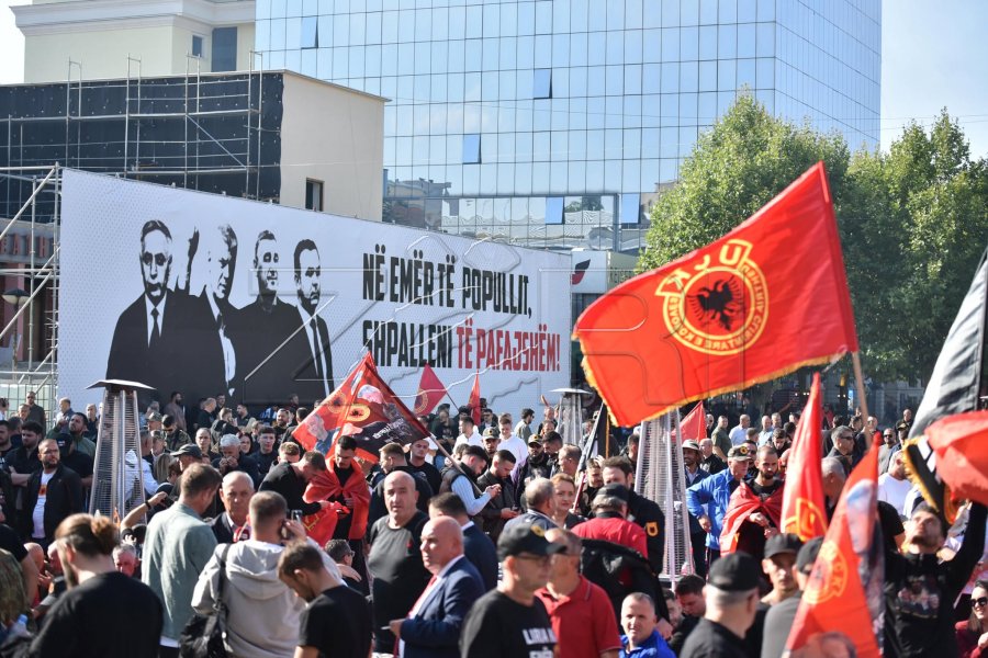 Sala Jashari e zhgënjyer pas vendimit në Hagë, kërkon mbledhjen urgjente të Kuvendit