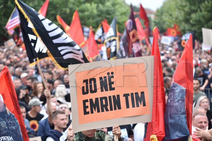 Hoti pas dënimit të çlirimtarëve: Jo në emrin tim