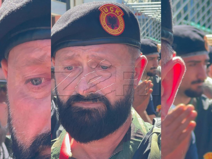 Emocionuese: Veterani kthehet nga Haga me lot në sy [video]