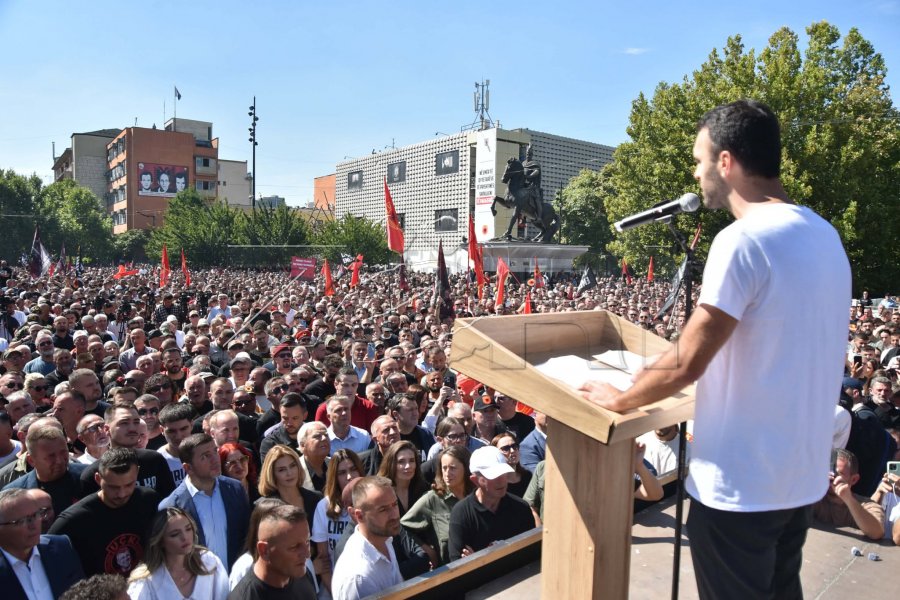 Djali i Jakup Krasniqit: Nuk dorëzohemi, të bashkohemi të gjithë shqiptarët e partitë politike