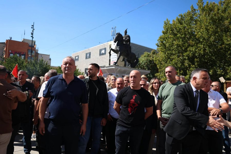 Haradinaj: Liri për çlirimtarët, rroftë UÇK-ja!