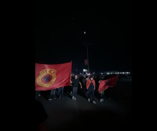 Protestuesit nisen drejt zyrave të EULEX-it [video] 