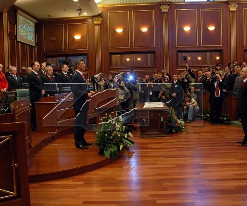 Njeriu i 17 shkurtit nën hijen e 16 shtatorit