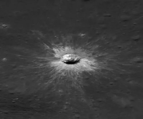 NASA zbulon një krater të ri gjigant në Hënë