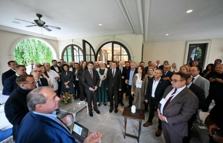 Kurti: Kosova ofron mundësi të shkëlqyeshme për investime