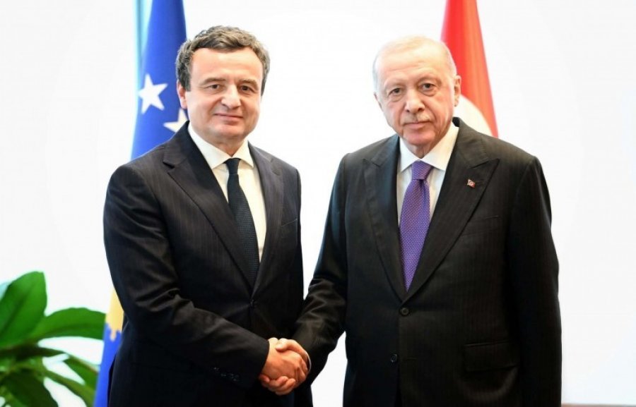 Kurti takohet me Erdoganin, diskutojnë edhe për aktgjykimin e Speciales