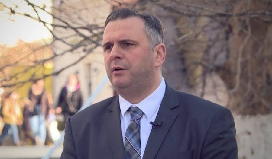 “Tërheqja e lëndëve në Kushtetuese” dhe “Projektligji për Specialen”, Bajqinovci i reagon Çitakut: Menjëherë paska nisë me kushtëzime
