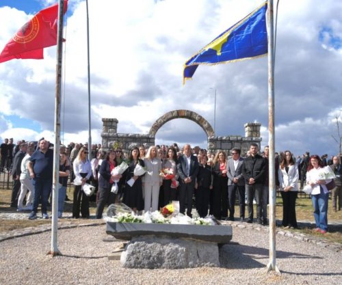 Lladrovci për 28-vjetorin e rënies së Fehmi dhe Xhevë Lladrovcit: U bënë trashëgimi heroike për brezat