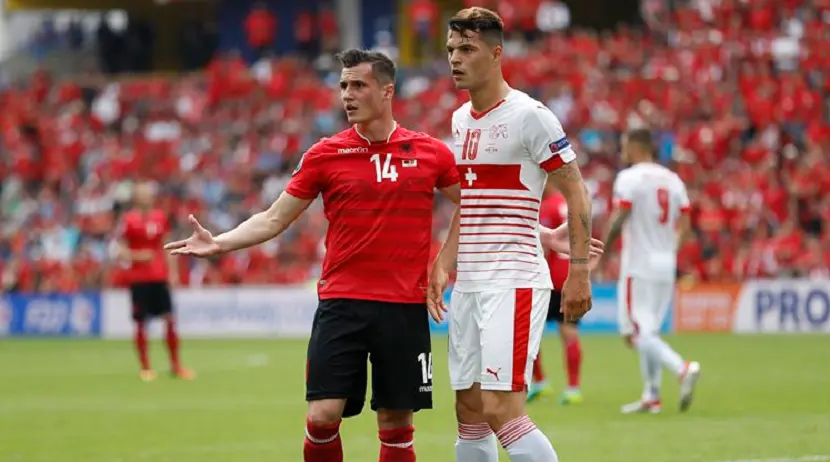 Në mbrojtje të Granitit, Taulant Xhaka: Mos harroni se sa krenari ka treguar për Zvicrën