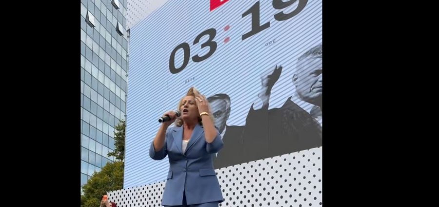 “Mora fjalë” nuk gjendet më në YouTube, heqja e këngës ngre pikëpyetje