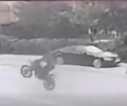 22-vjeçari kryen veprime të rrezikshme me motoçikletë në Shtime, policia e gjobit me 500 euro