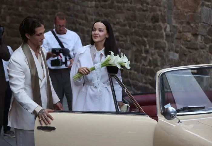Ylli i Maneskinit dhe artistja Dove Cameron martohen në Toskanë