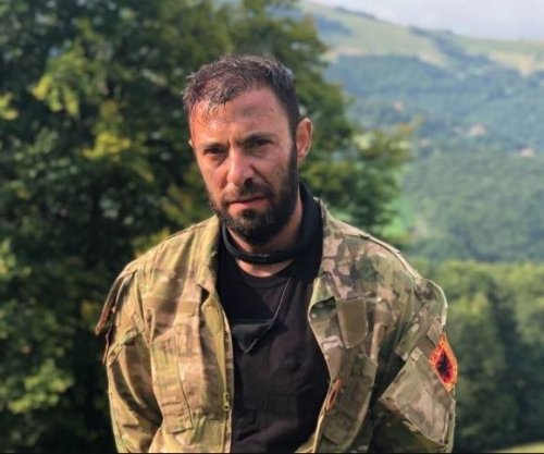 Aktori Vedat Bajrami fton qytetarët në protestën e 1 tetorit: Bashkë për çlirimtarët