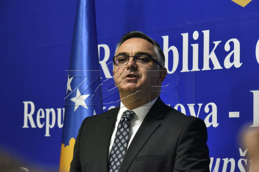  Besnik Tahiri: Seanca ishte e vonuar, por zotimi shtetëror është jetik