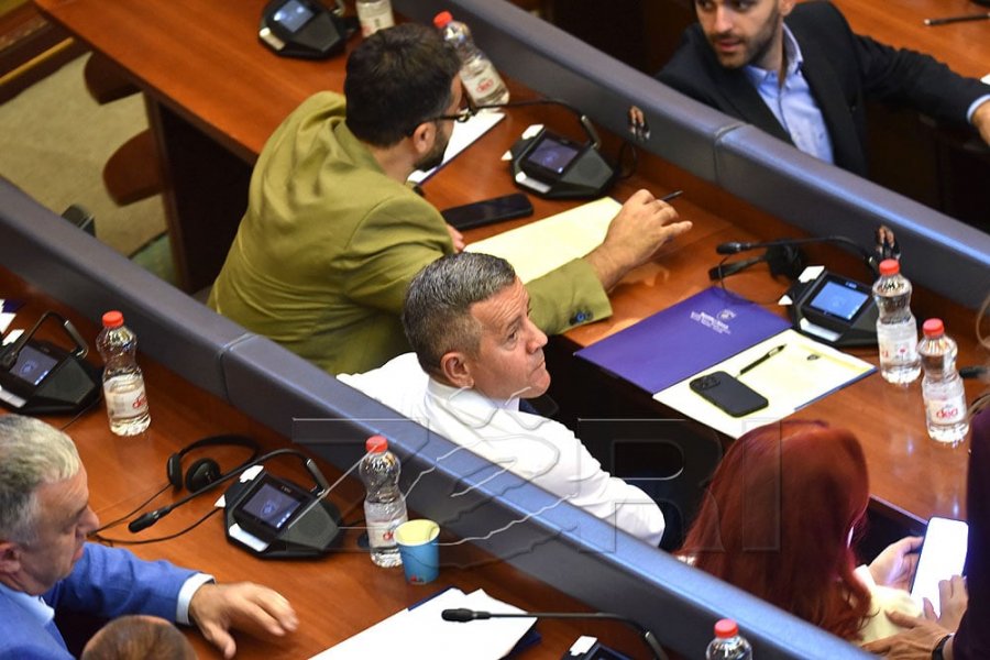LVV-ja dhe PDK-ja bashkë në qeverisje? Rrustem Mustafa vjen me propozimin e papritur për “Koalicionin e Madh”