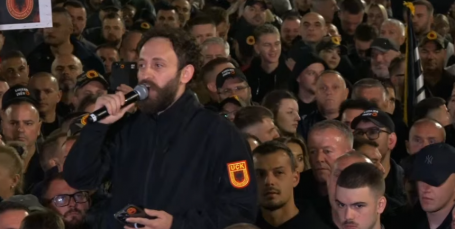 Haziri: UÇK-ja nuk mbrohet me deklarata, ligji për Dhomat e Specializuara duhet të votohet