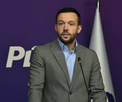 Arian Tahiri ua përcjell deputetëve ftesën për seancë të jashtëzakonshme