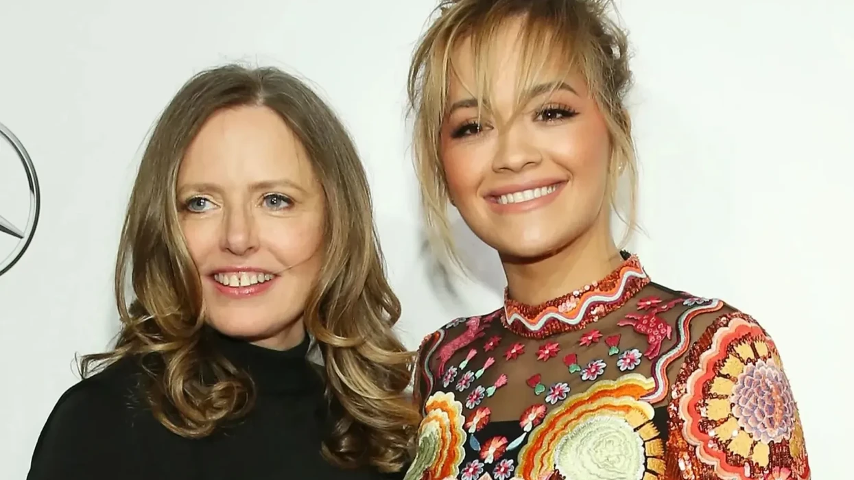 Rita Ora përballet me një betejë ligjore prej 3.7 milionë eurosh me ish-menaxheren, pretendohet se mungojnë të ardhura nga TV dhe turneu
